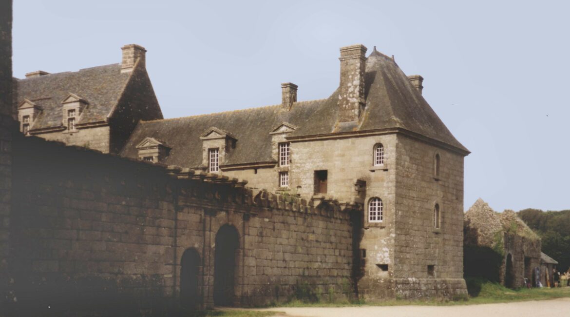 Château Kergroadez Pilier Rouge